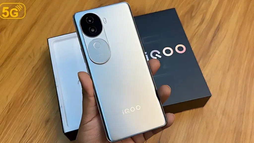 iQOO Z9s 5G - 4K वीडियो रिकॉर्डिंग कैमरा के साथ 120Hz AMOLED डिस्प्ले स्मार्टफोन 1 iQOO Z9s 5G